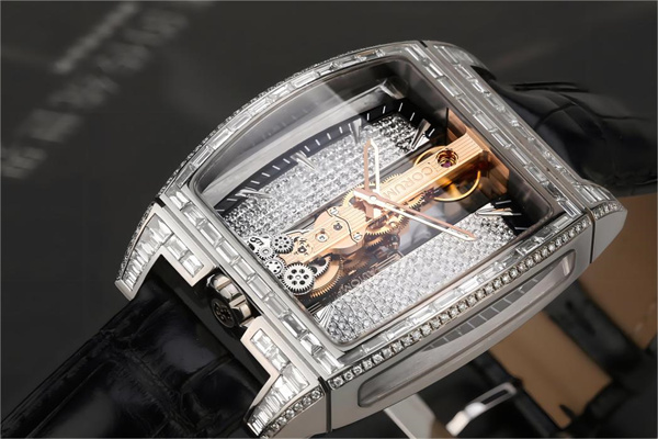 昆仑手表进灰了应该咋处理